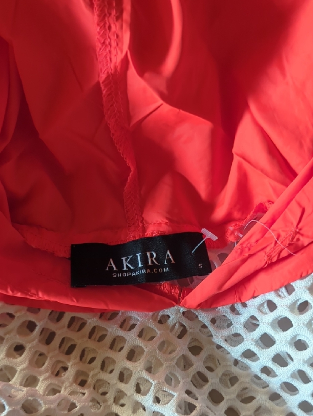 AKIRA Coral Hooded Windbreaker - Picture 4 of 6